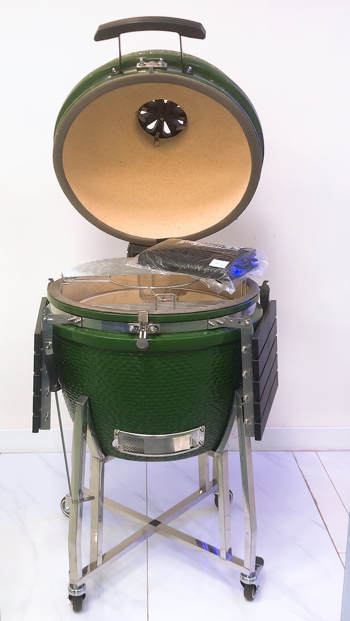 Master Grill 22" Premier Kamado Ceramic Smoker Set