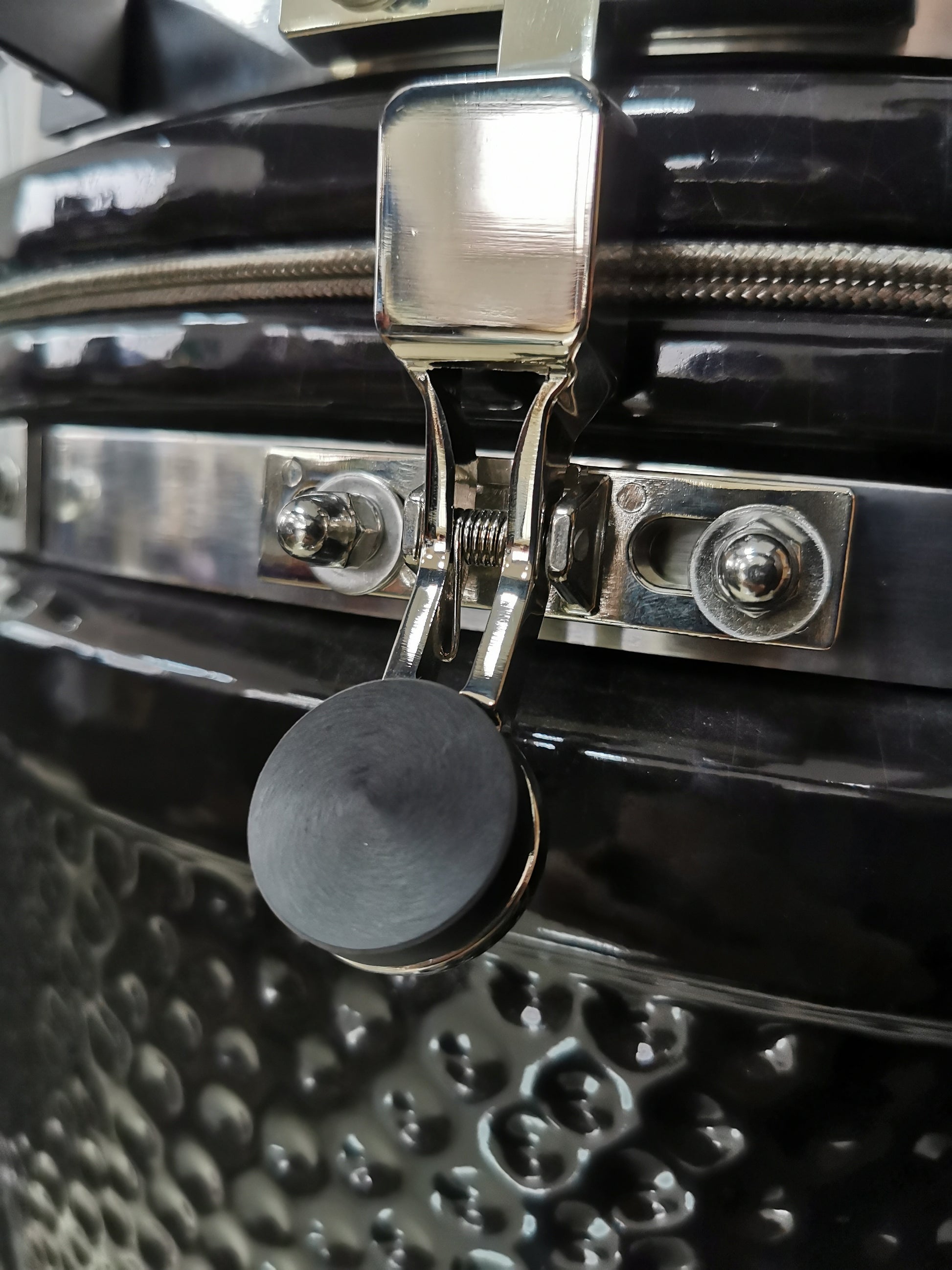 Master Grill 26" Premier Kamado Ceramic Smoker Set