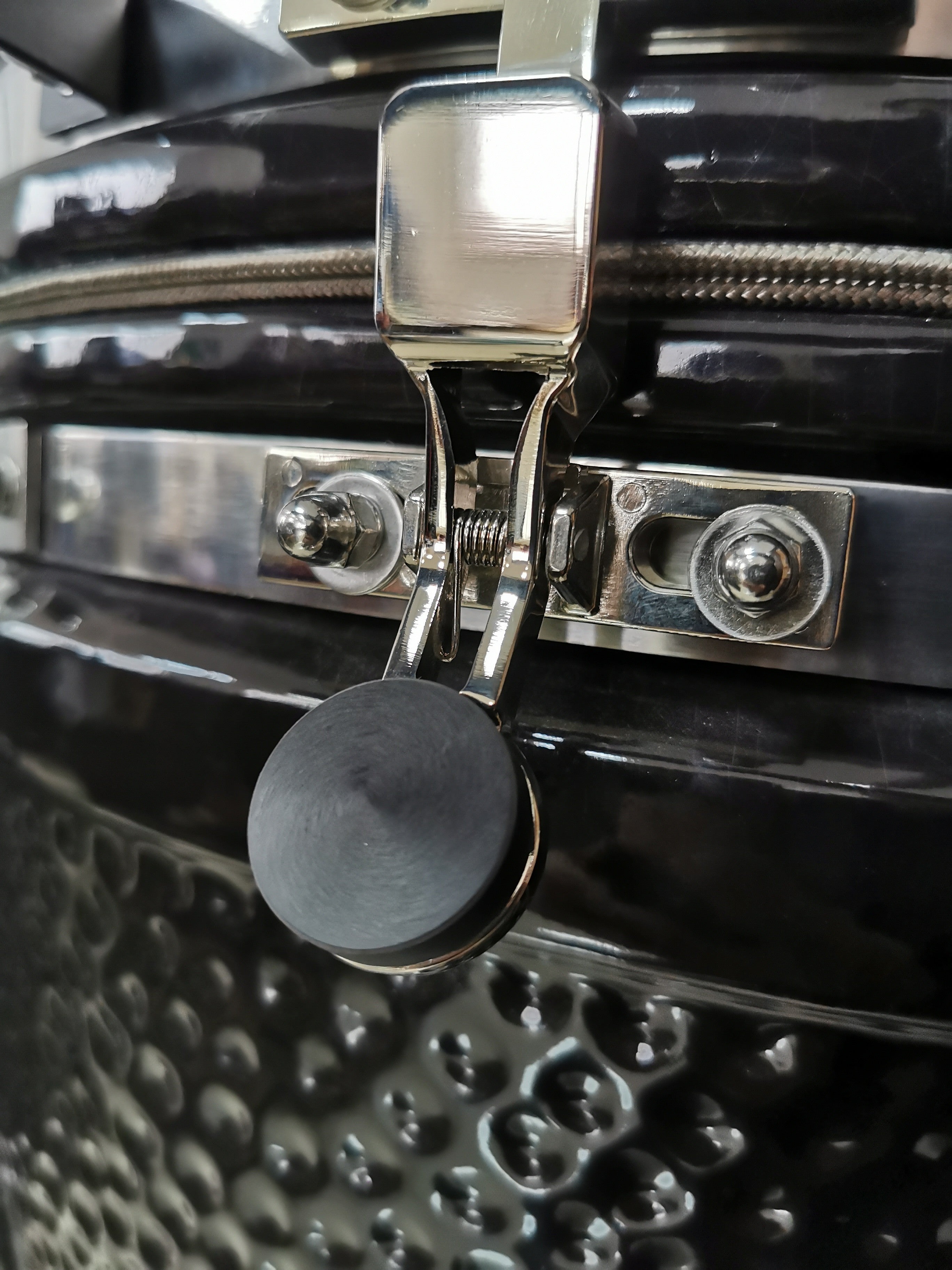 Master Grill 26" Premier Kamado Ceramic Smoker Set