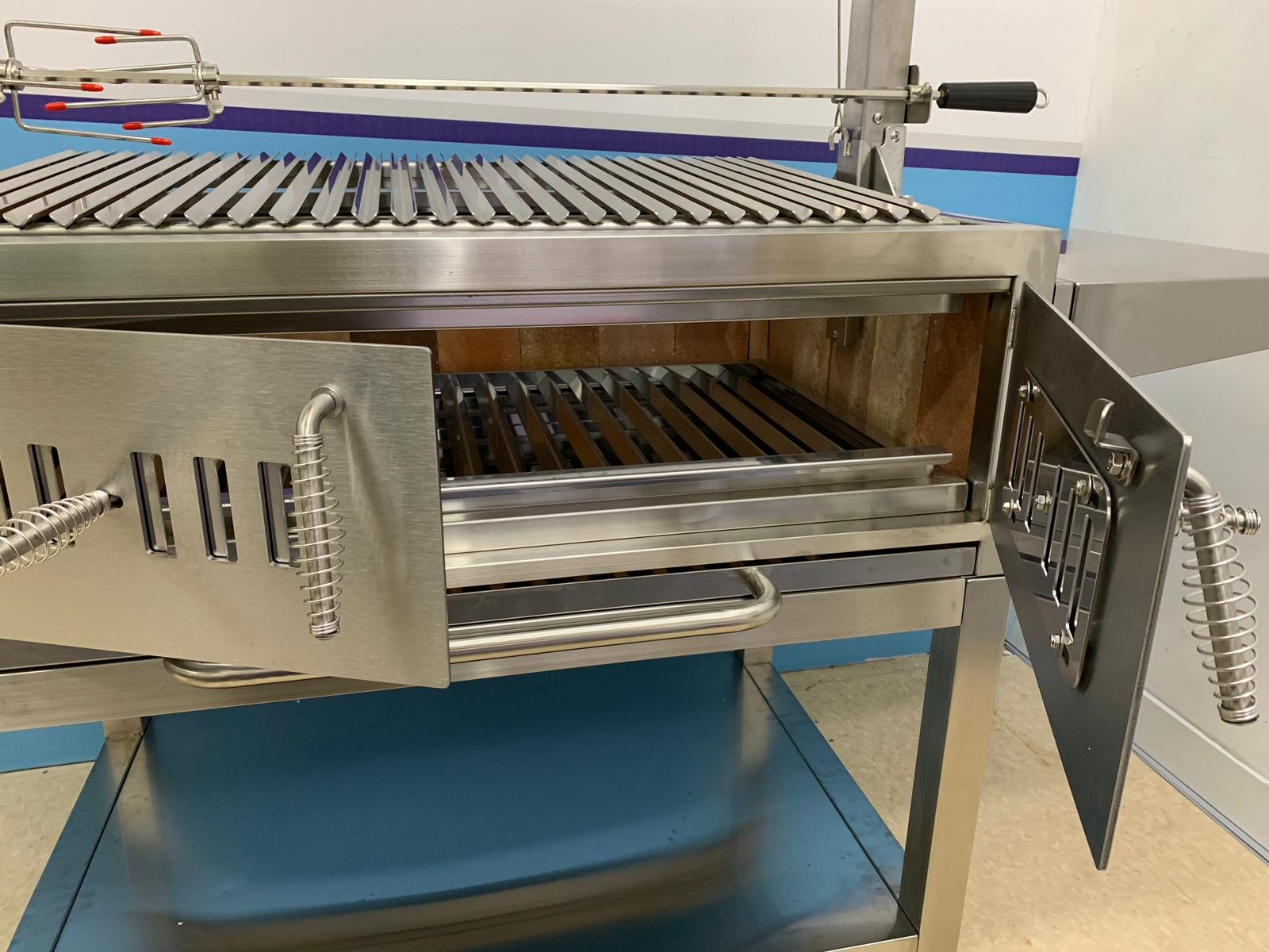 Full stainless steel Argentine style charcoal BBQ Grill