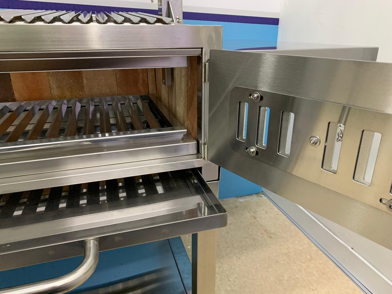 Full stainless steel Argentine style charcoal BBQ Grill