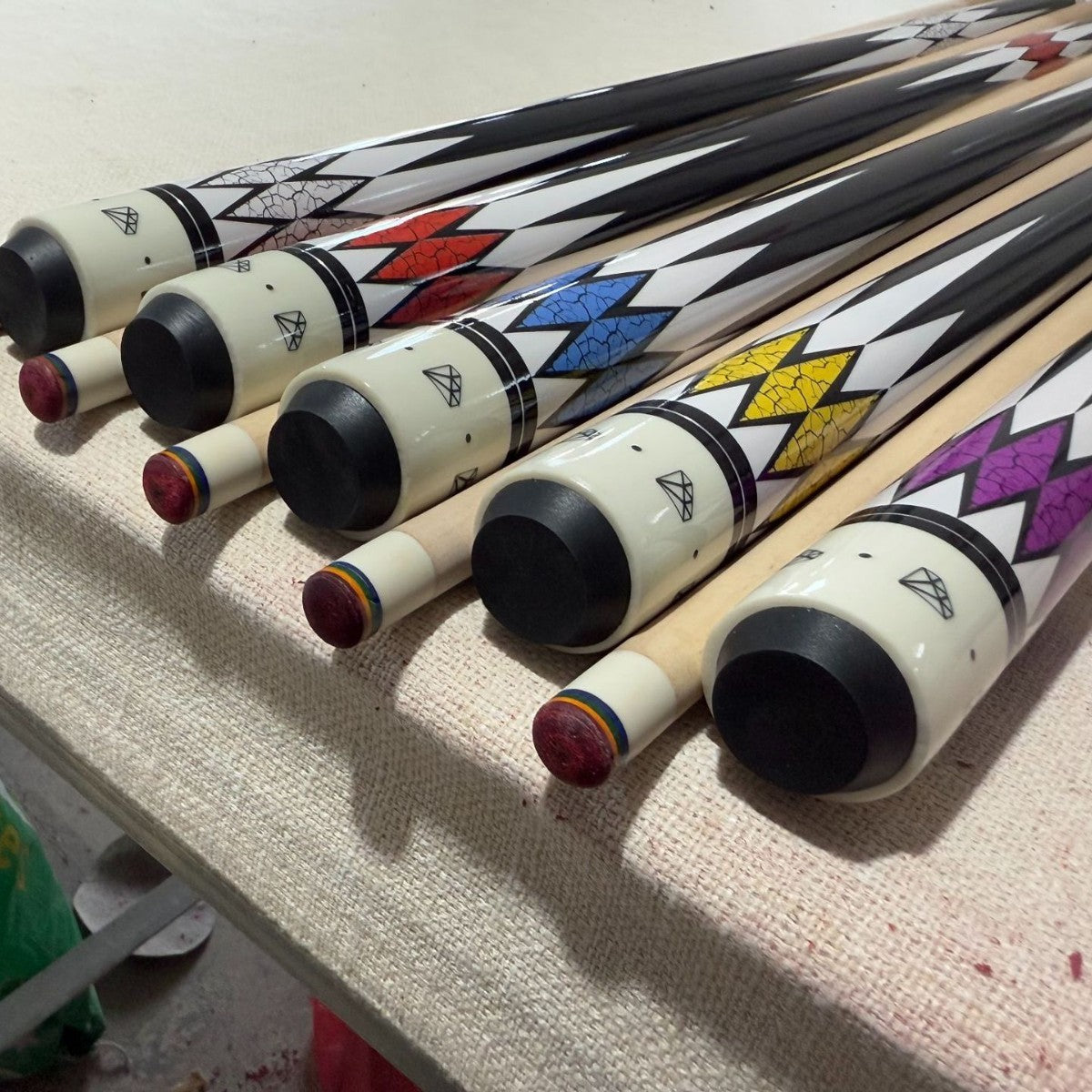 Diamond Pool Cue Stick / Billiard Cue - White Series